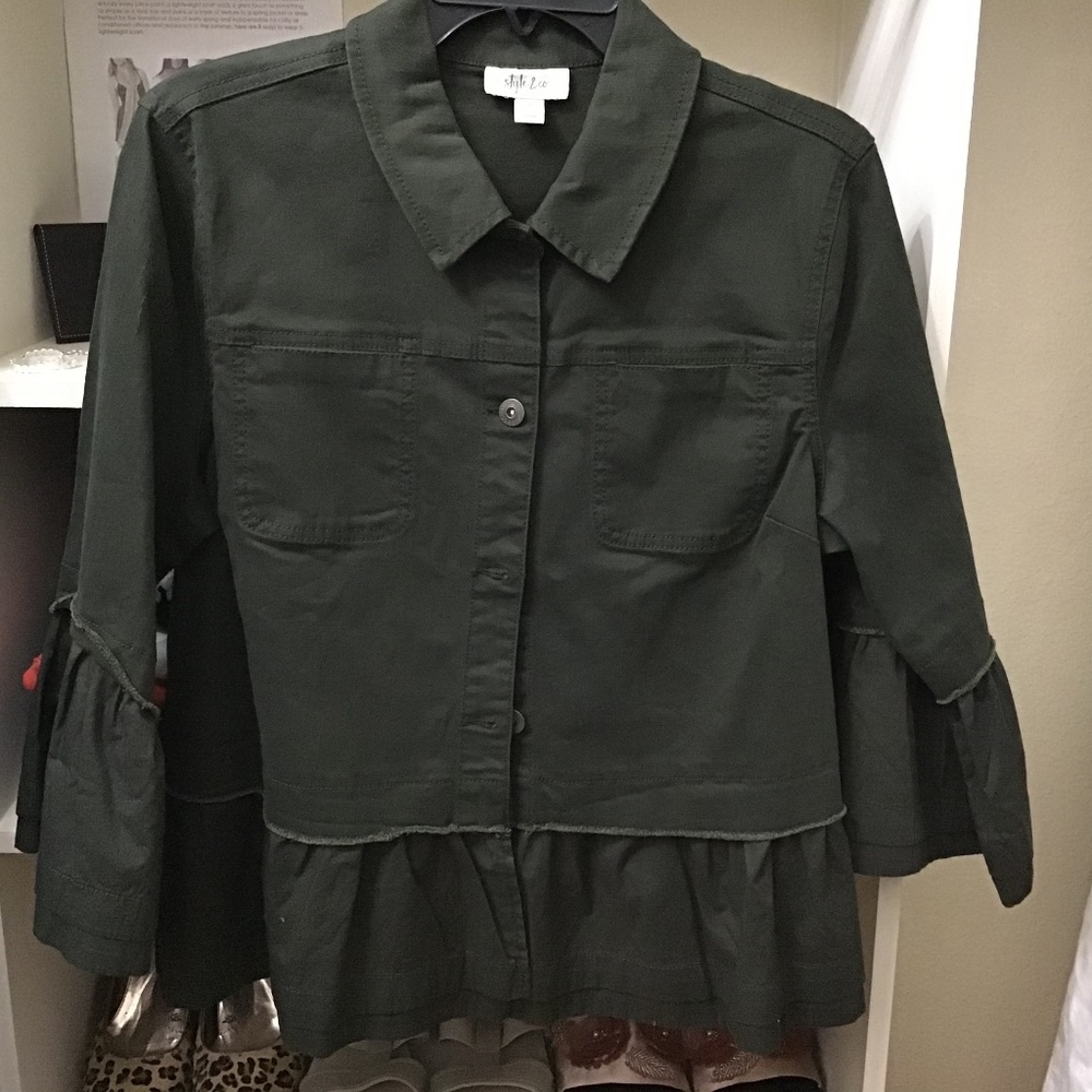 Green twill peplum jacket